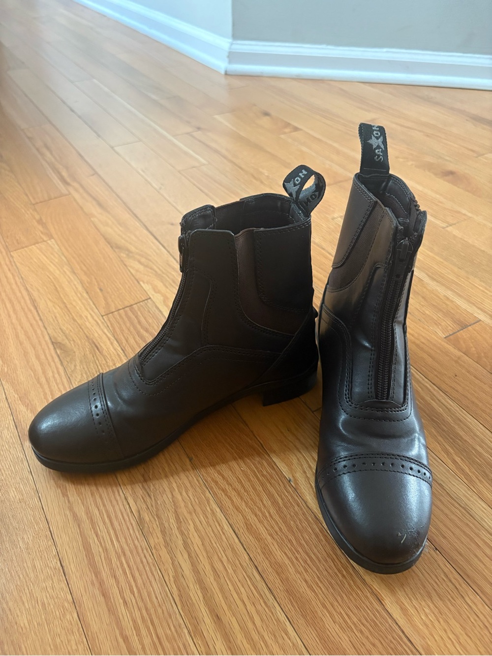 Riding sport boots by Saxon for girls